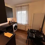 아파트 Ruhige, Klimatisierte Nahe Zentrum & Bahnhof *