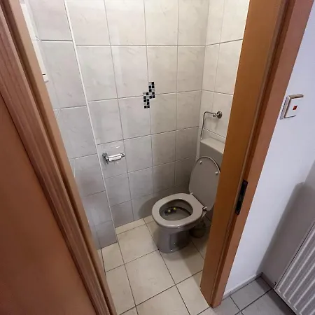 Ruhige, Klimatisierte Nahe Zentrum & Bahnhof Appartement