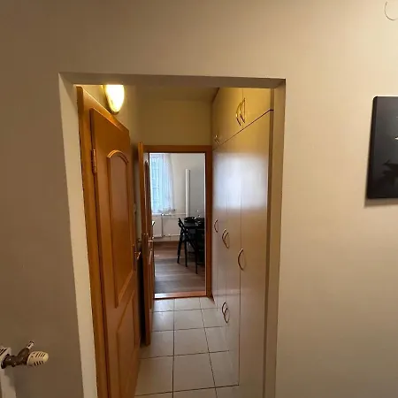 Appartement Ruhige, Klimatisierte Nahe Zentrum & Bahnhof