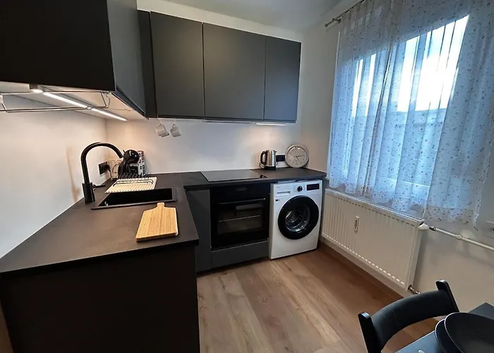 Appartement Ruhige, Klimatisierte Nahe Zentrum & Bahnhof *