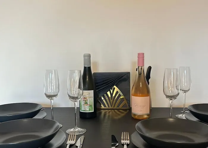 Ruhige, Klimatisierte Nahe Zentrum & Bahnhof Appartement