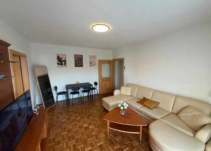 Ruhige, Klimatisierte Nahe Zentrum & Bahnhof Appartement Sankt Poelten