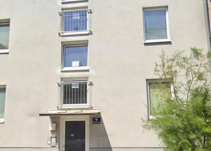 Ruhige, Klimatisierte Nahe Zentrum & Bahnhof *